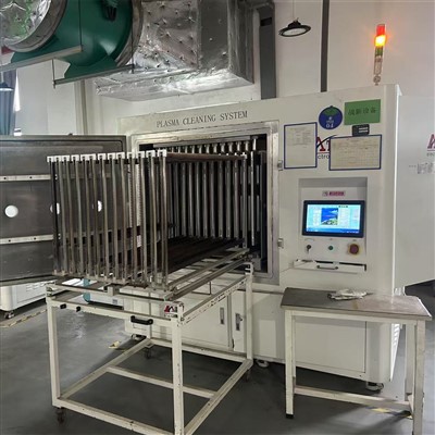 Apparecchiaturi a plasma virticali a vinti strati